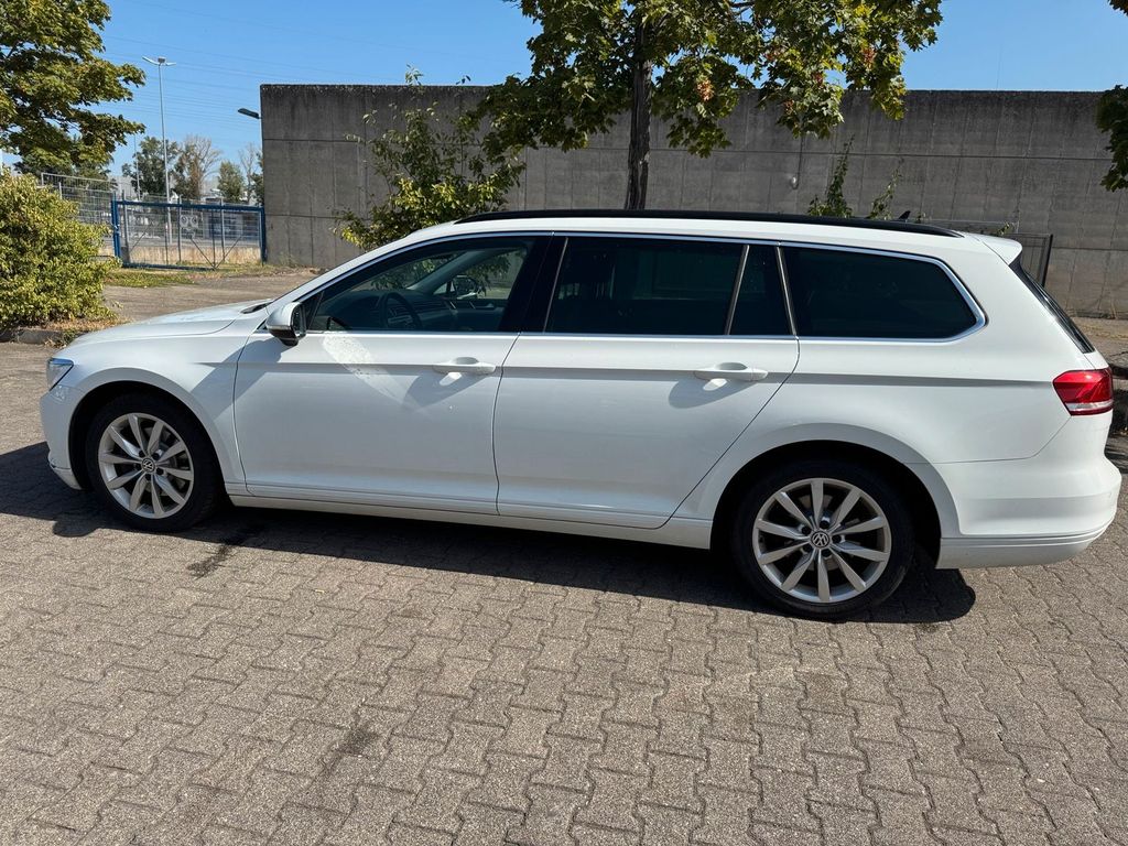 Image of Volkswagen Passat Variant