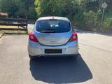 Opel Corsa 1.2 Satellite in Farbe Silbersee - Opel Corsa aus 2011: 1.2