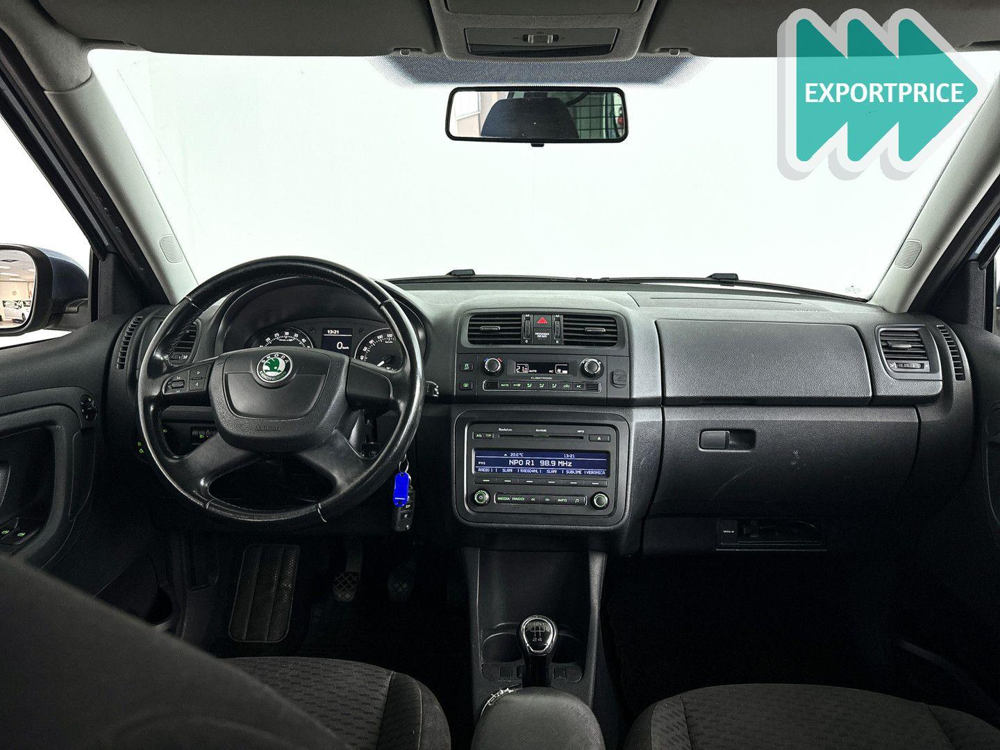 Skoda Fabia 2010 — photo 7