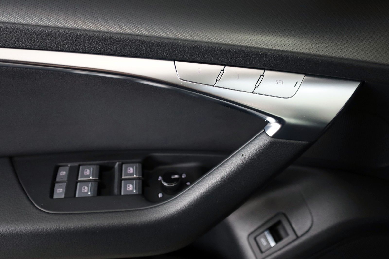 Fahrzeugabbildung Audi A6 Lim. 40 TDI design T.Leder,Navi,LED,ACC,SR+WR