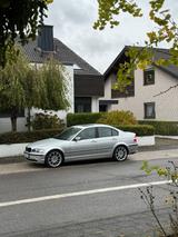 BMW E46 318i - BMW 318 aus 2003: 318i