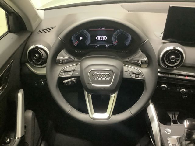 Q2 S line 35 TFSI 110(150) kW(PS) S tronic