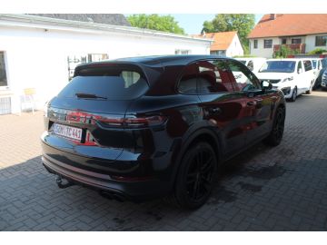 Porsche Cayenne - 5