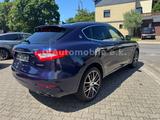 Maserati Levante Diesel/Pano/Ermenegildo Zegna - Maserati Levante in Bonn
