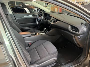 Opel Insignia - 10