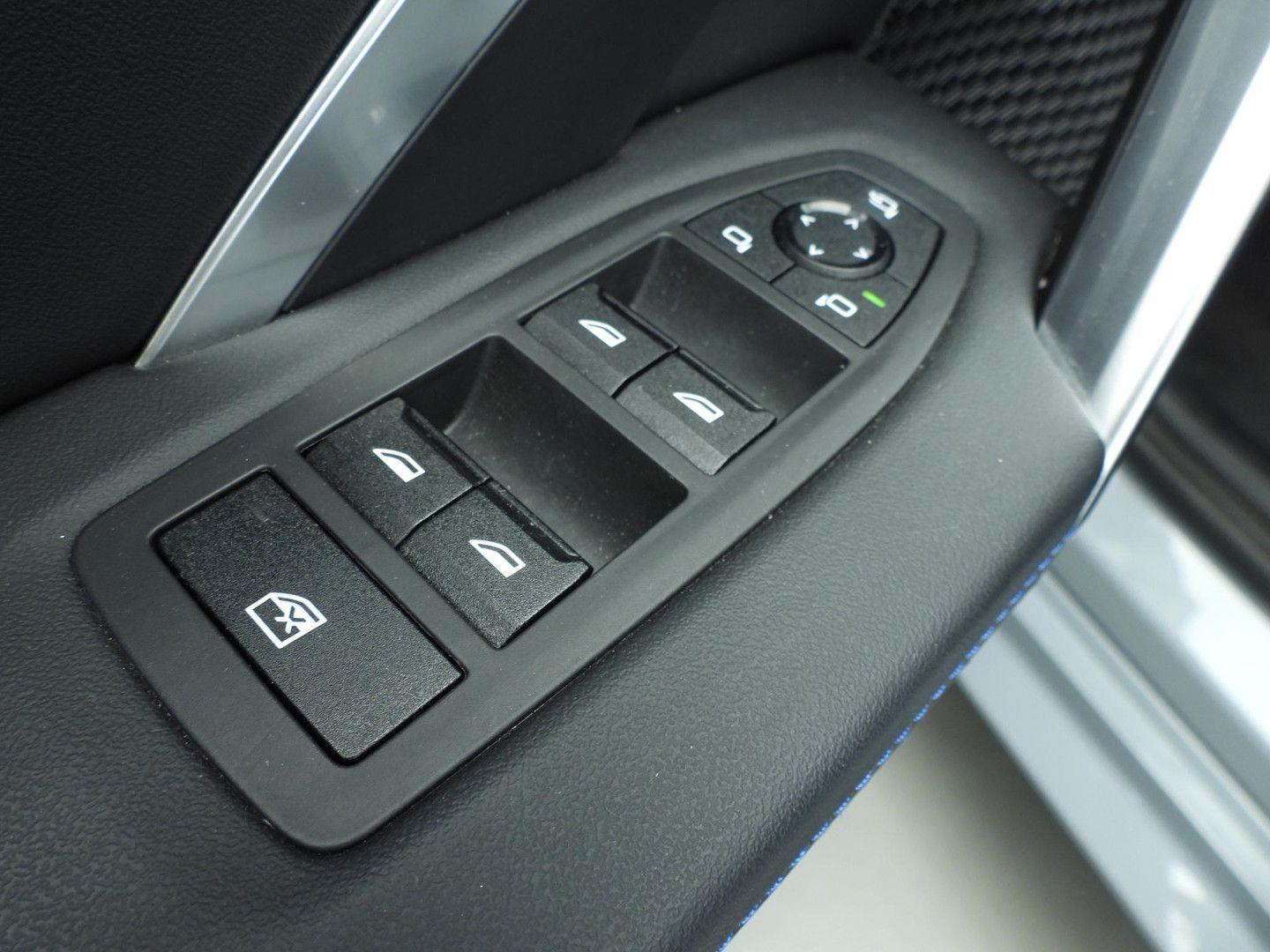 BMW X2 sDrive20i M-Sportpakket LED navi Spor, миниатюра 20