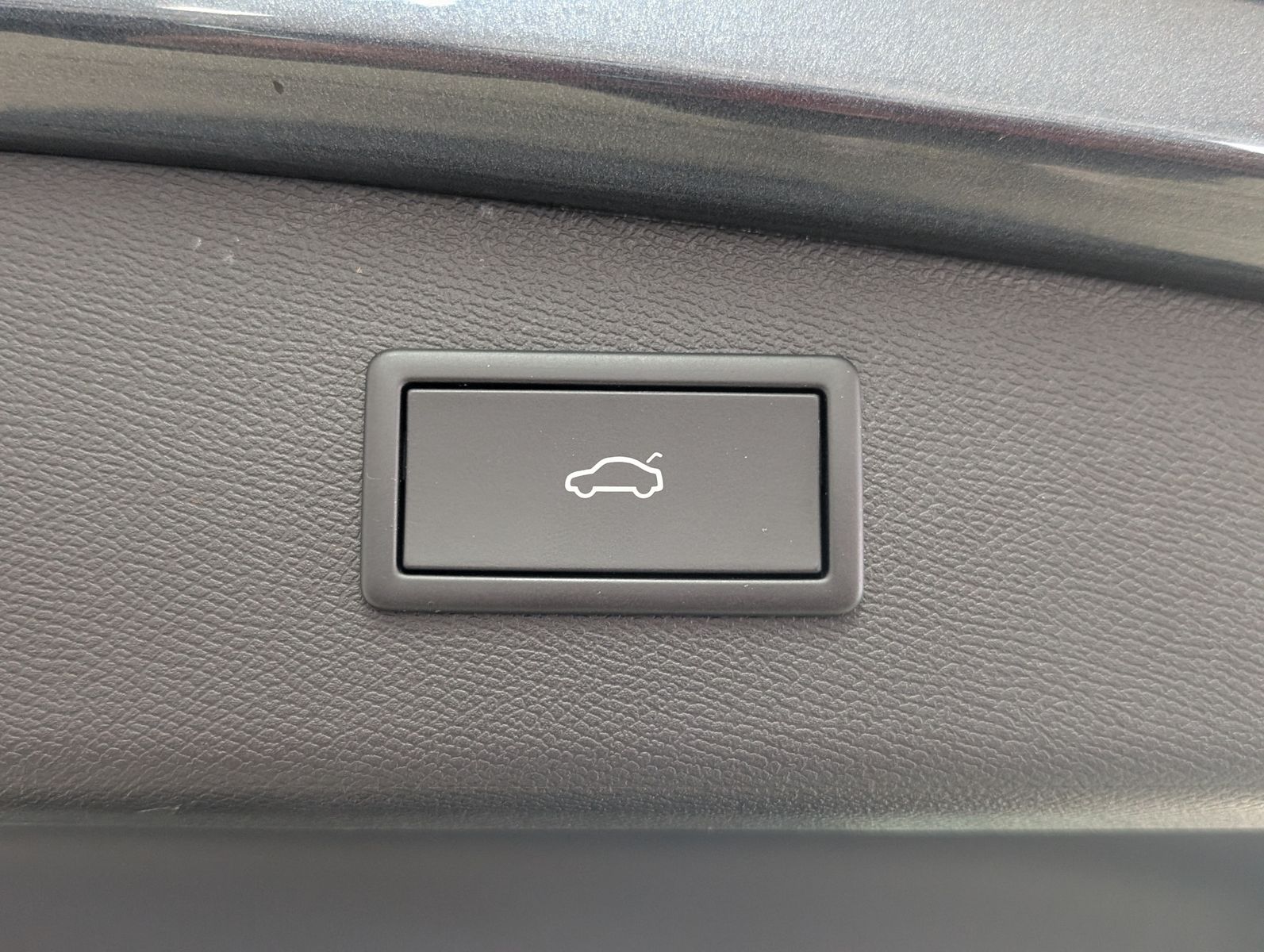 Fahrzeugabbildung CUPRA Leon VZ 4Drive ACC MATRIX-LED KAM PANO CARPLAY