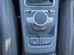 Fahrzeugabbildung Audi Q2 1.5 TSI Sport LED SHZ PDC VIRTUAL NAVI
