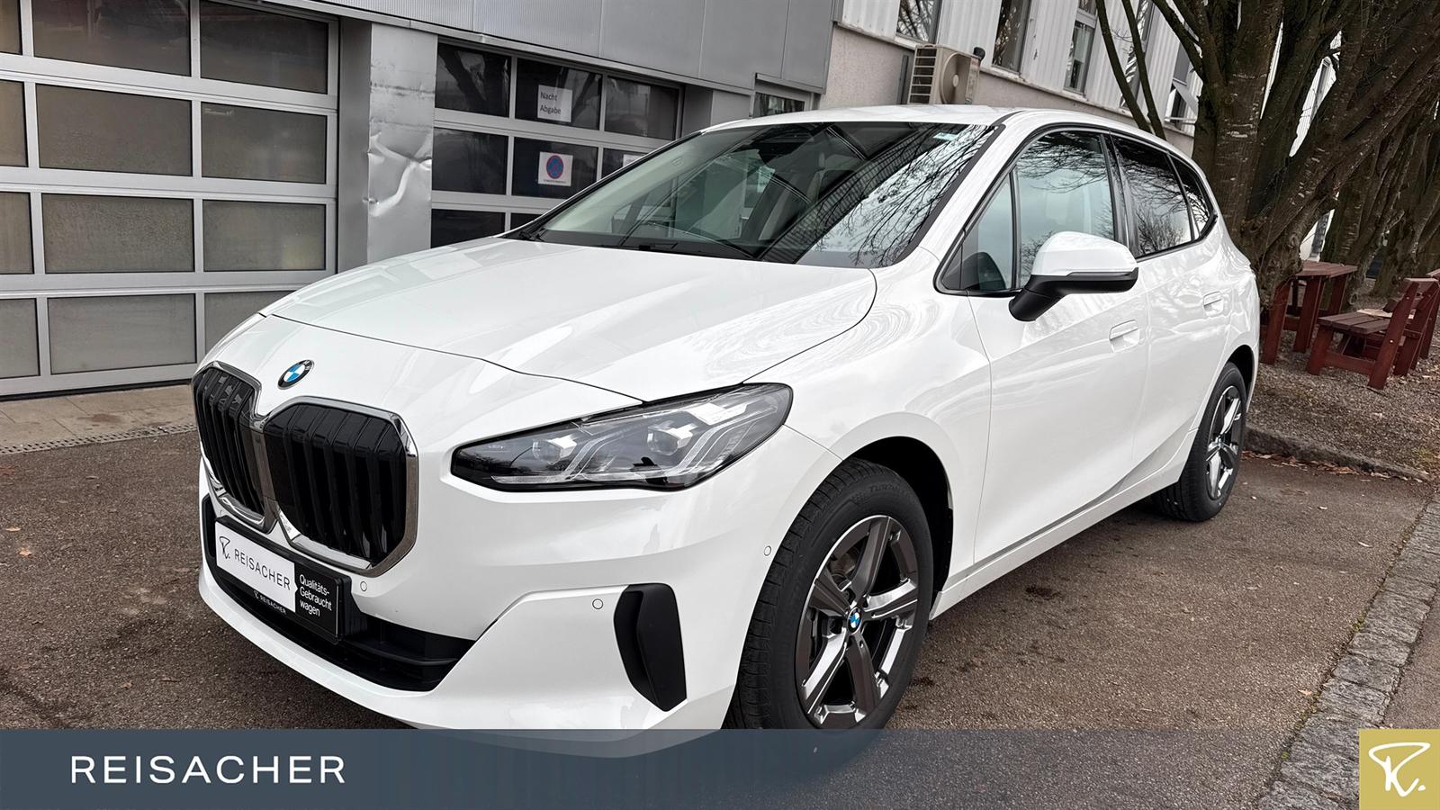 BMW 218i A Active Tourer Navi,adLED,Keyless,RüKa,