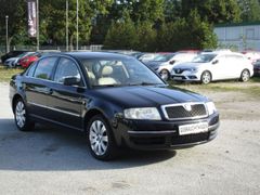 Fahrzeugabbildung Superb Elegance Navi Leder Memory Sitze Bi-Xenon