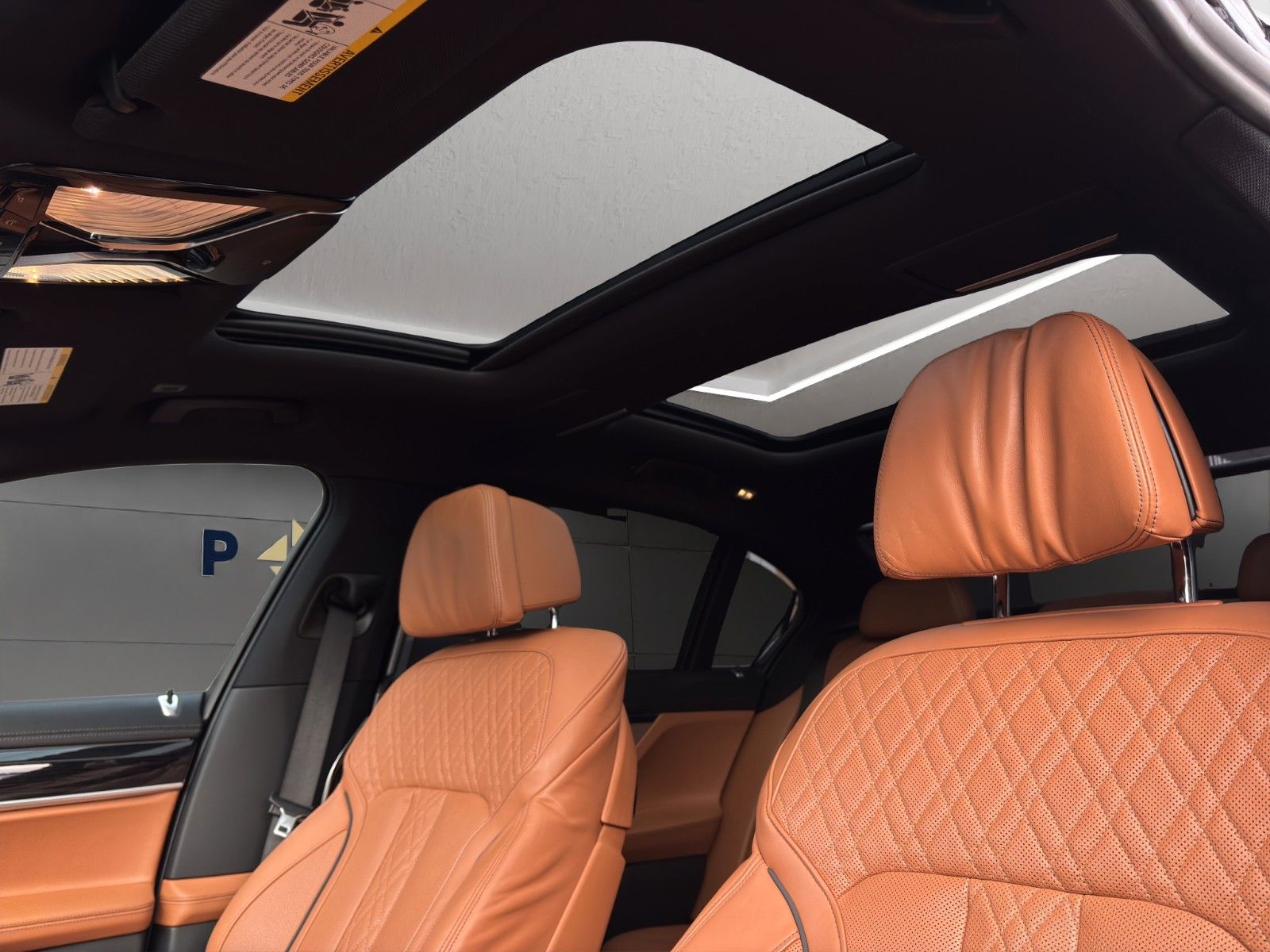 Fahrzeugabbildung BMW 750Li xDrive HUD/Skylounge/H&K/Massage/Luftf.