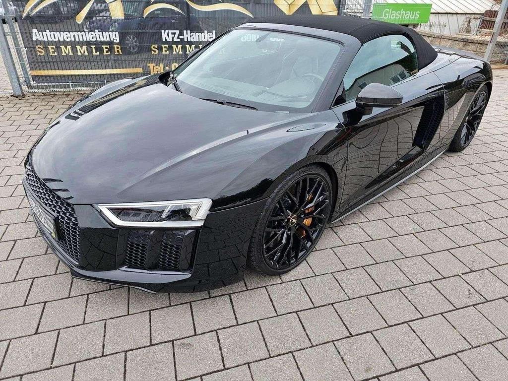 Audi R8