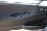Peugeot 207 CC 1,6l Cabrio-Coupe Premium Automatik Klima - Peugeot 207 mit Benzin-Antrieb: Cabrio, 1.6