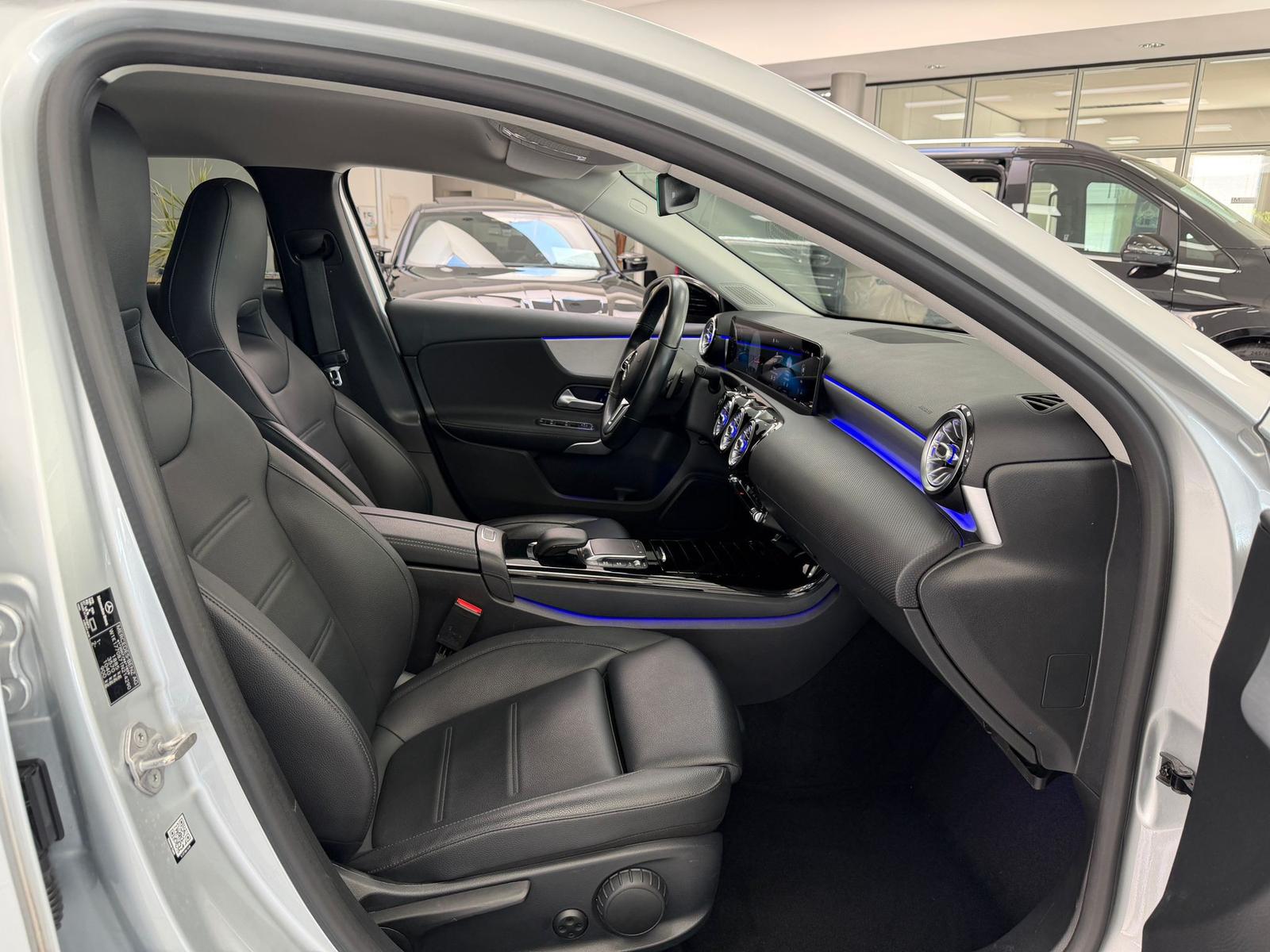 Mercedes-Benz A-Class Leder*Navi*KAM*MBUX*Night-Paket*AMBIENTE*, миниатюра 17