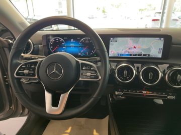 Mercedes CLA 180 Shooting Brake - 6