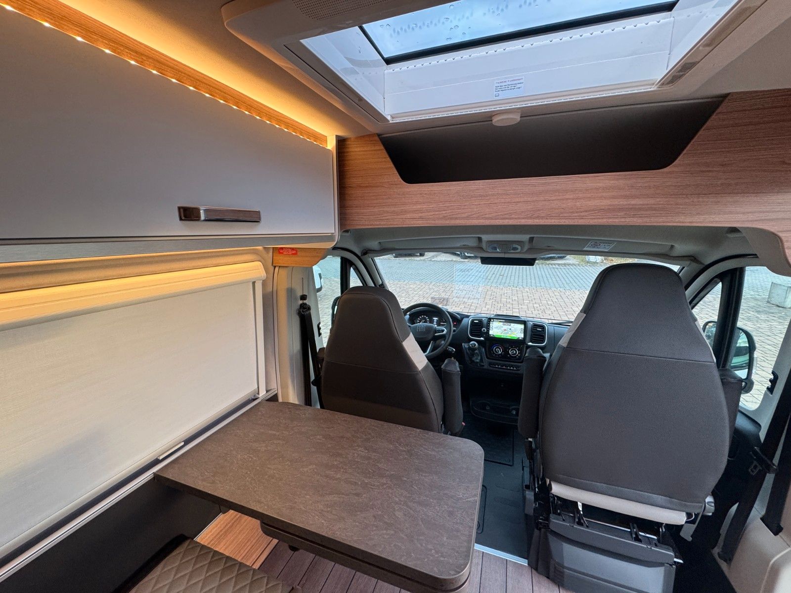 Fahrzeugabbildung Weinsberg CaraBus 600 MQ EDITION FIRE,Navi,90Liter, uvm.