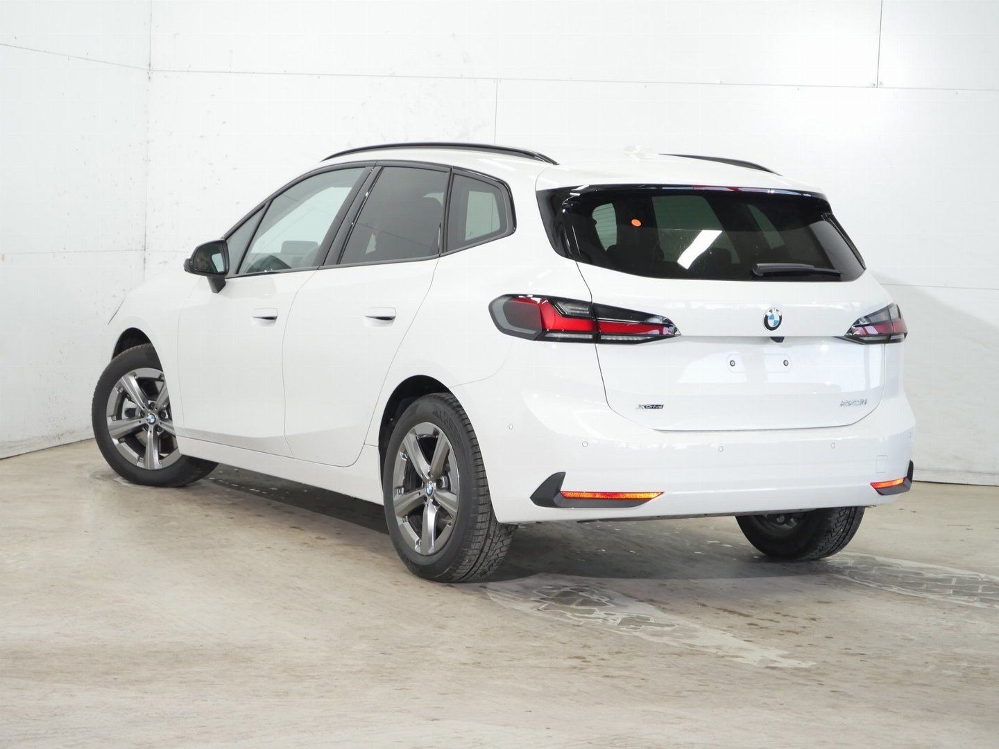 BMW 223 Active Tourer - Bild 3