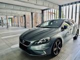 Volvo V40 D3 Geartronic R-Design - Volvo V40: R Design