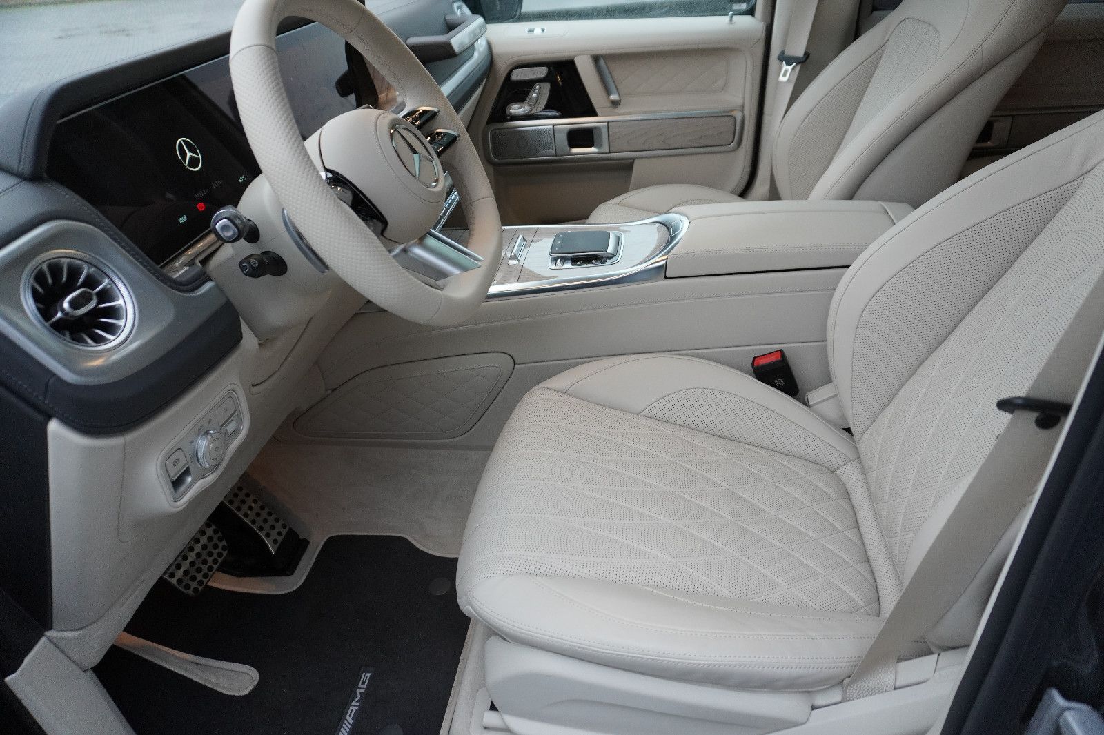 Fahrzeugabbildung Mercedes-Benz G 450 d AMG Line,Superior,