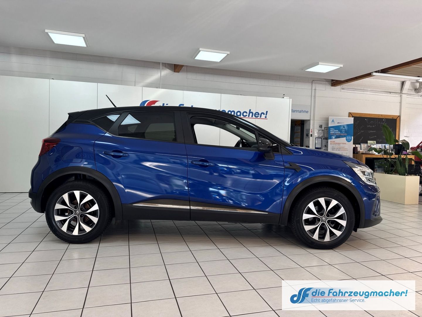Fahrzeugabbildung Renault Captur II Experience LED ACC Fahrerprofil DAB SH