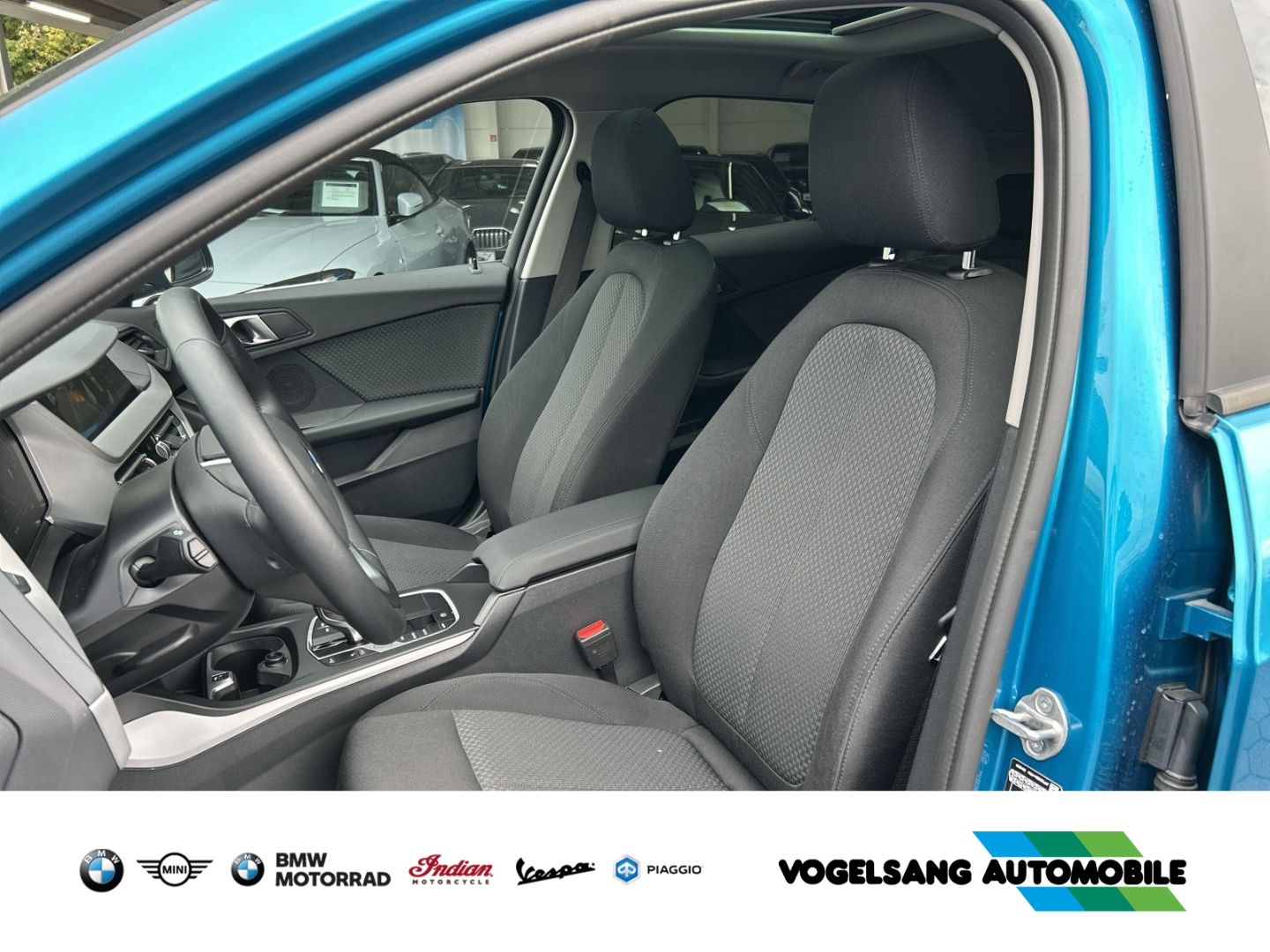 Fahrzeugabbildung BMW 116 i Automatik WLAN Schiebedach LED Navi groß e