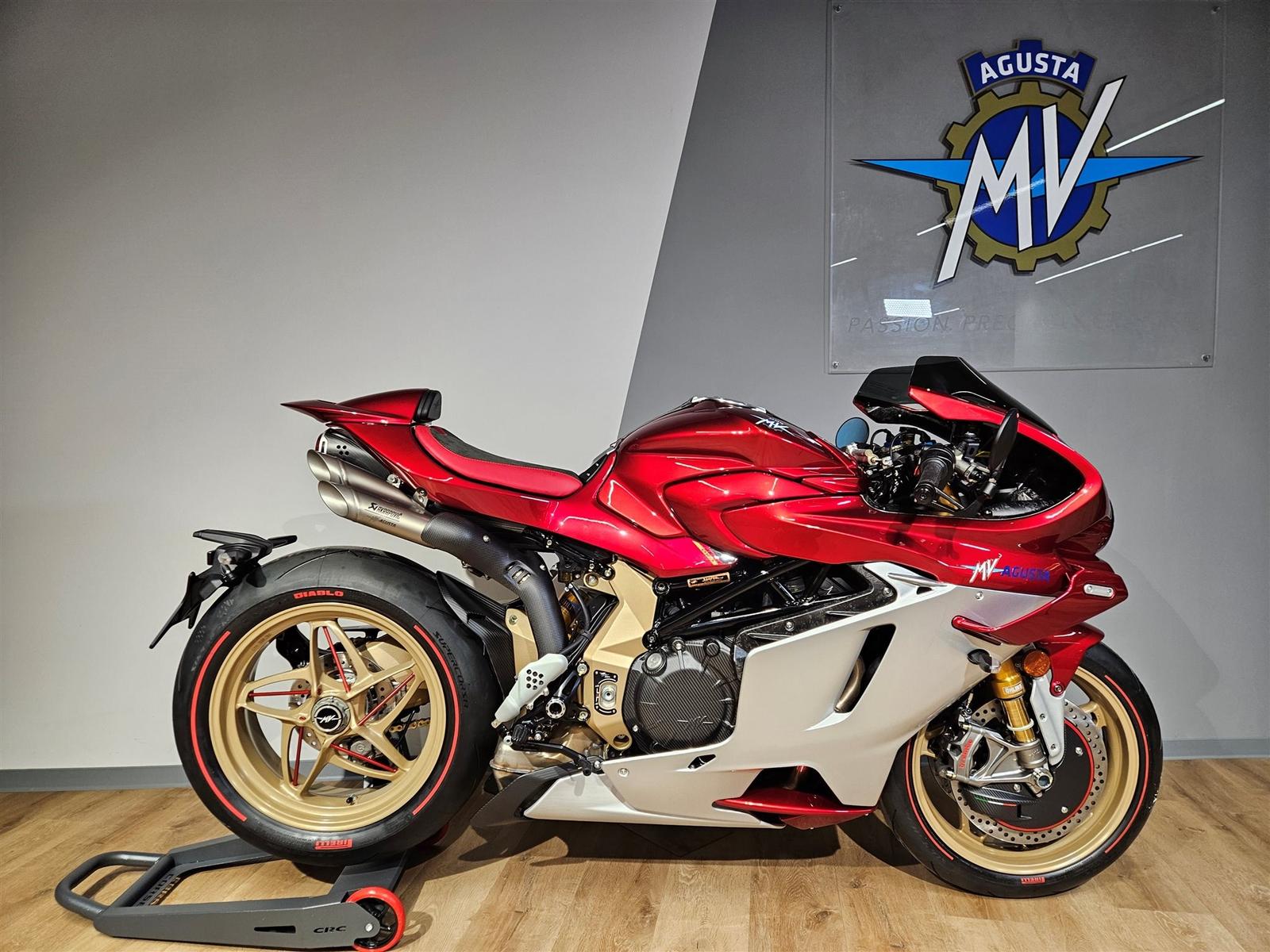MV Agusta Superveloce 1000 Serie Oro #19