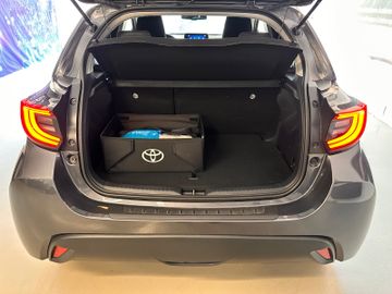 Toyota Yaris - 12