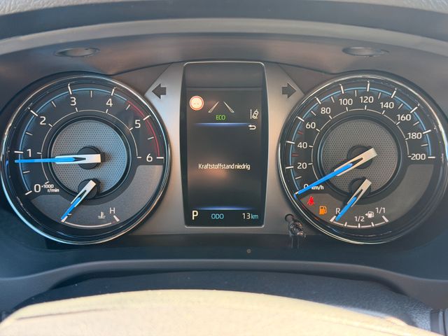 Toyota Hilux Double Cab Invincible 4×4 AHK *SOFORT*