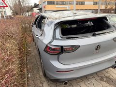 VW Golf VIII Lim. 2.0 GTI/ PANO/ BUSINESS PREM./ IQ VW Golf VIII Lim. 2.0 GTI/ PANO/ BUSINESS PREM./ IQ