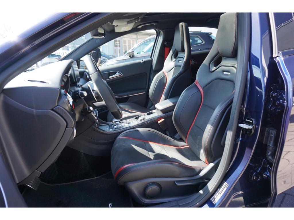 Mercedes-Benz A 45 AMG