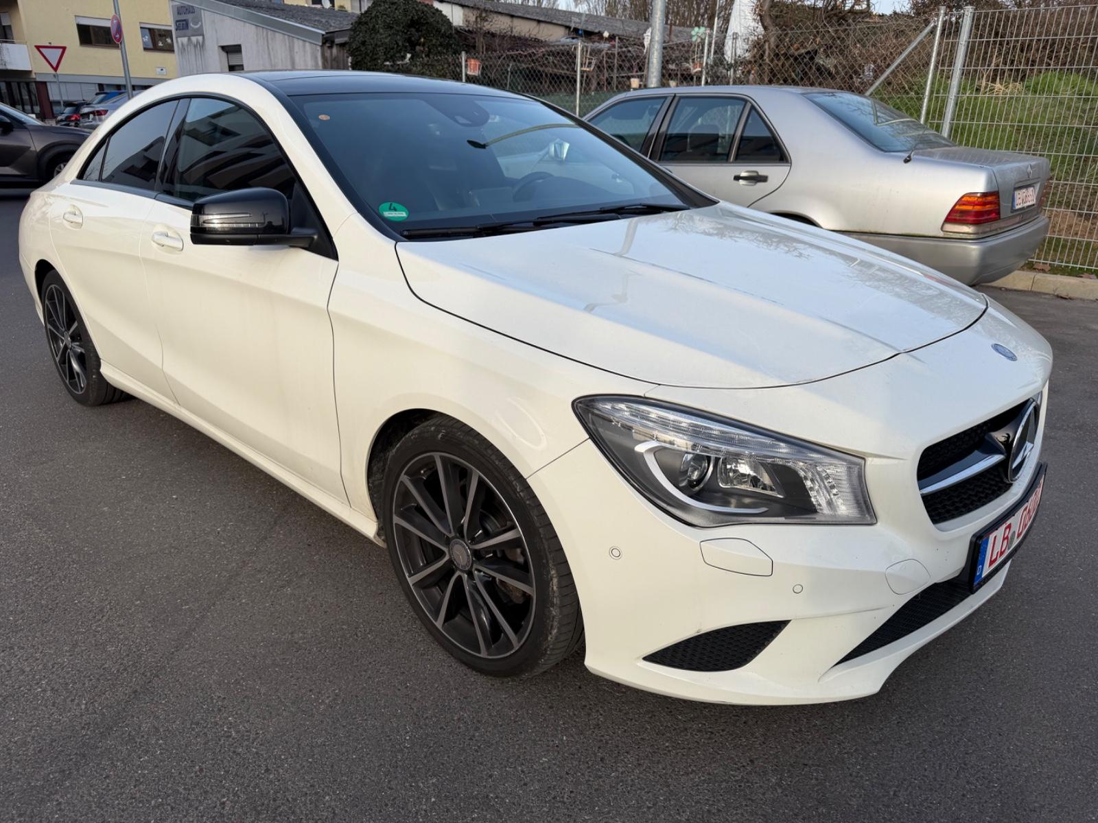 Mercedes-Benz CLA 220 d*PANO*LEDER*MEMORY*KAMERA*Bi-XENON