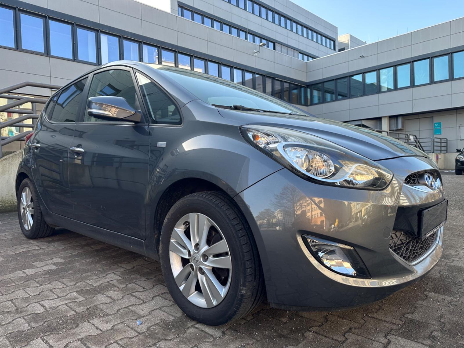 Hyundai ix20 1.6 STYLE NAVI/LEDER/KLIMAUT/RFK/PDC/TEMPO