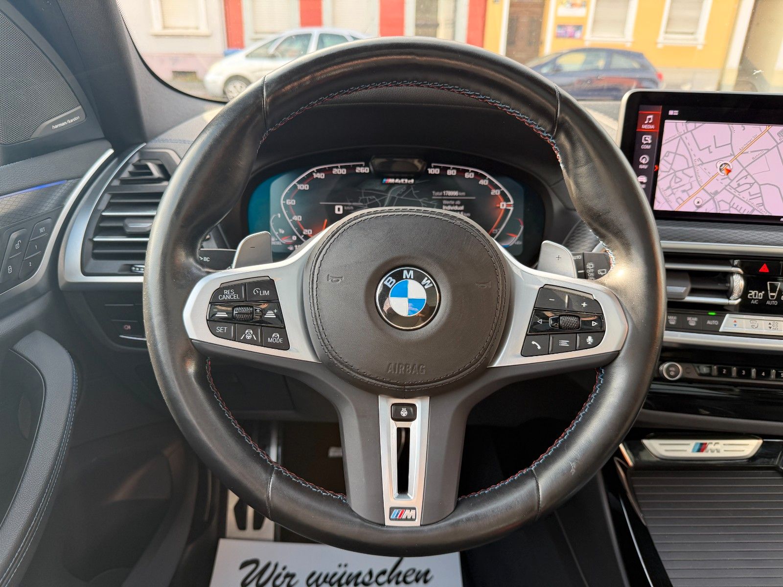 Fahrzeugabbildung BMW X3 M40 LASER AHK PANO LEDER 360 GRAD KAMERA