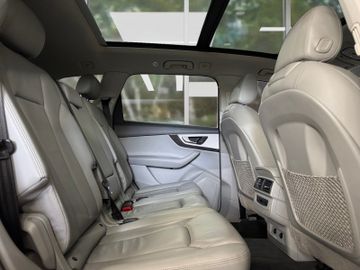 Audi Q7 - 8