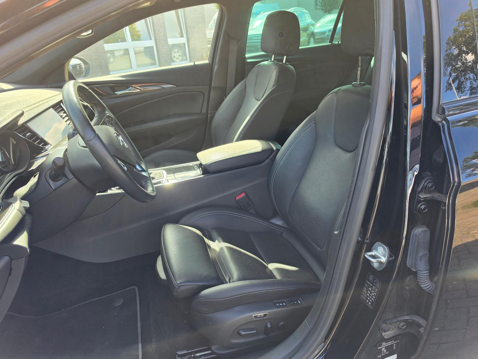 Opel Insignia B Sports Tourer Ultimate AHK KAM LEDER