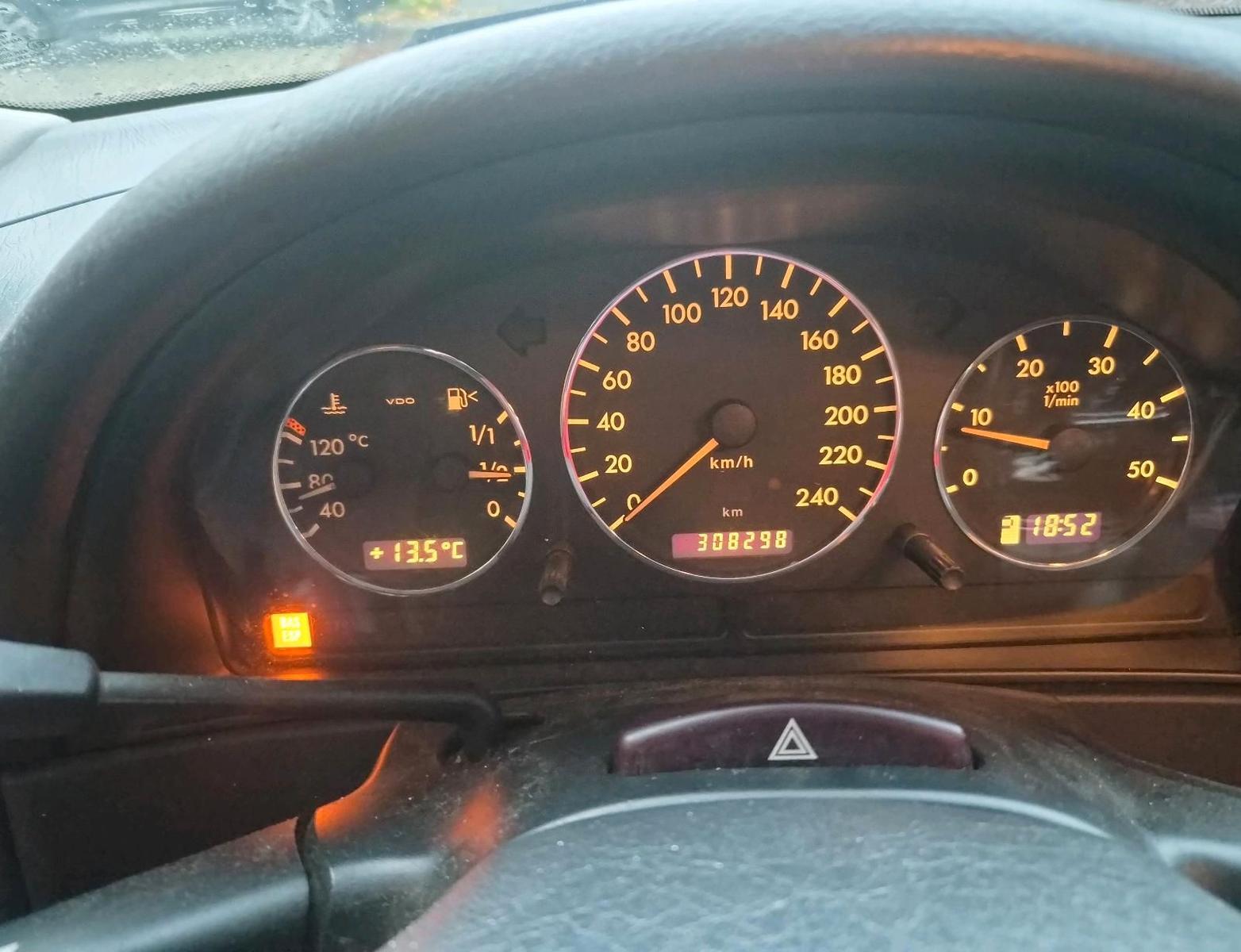 Mercedes-Benz ML270 2004 — photo 5