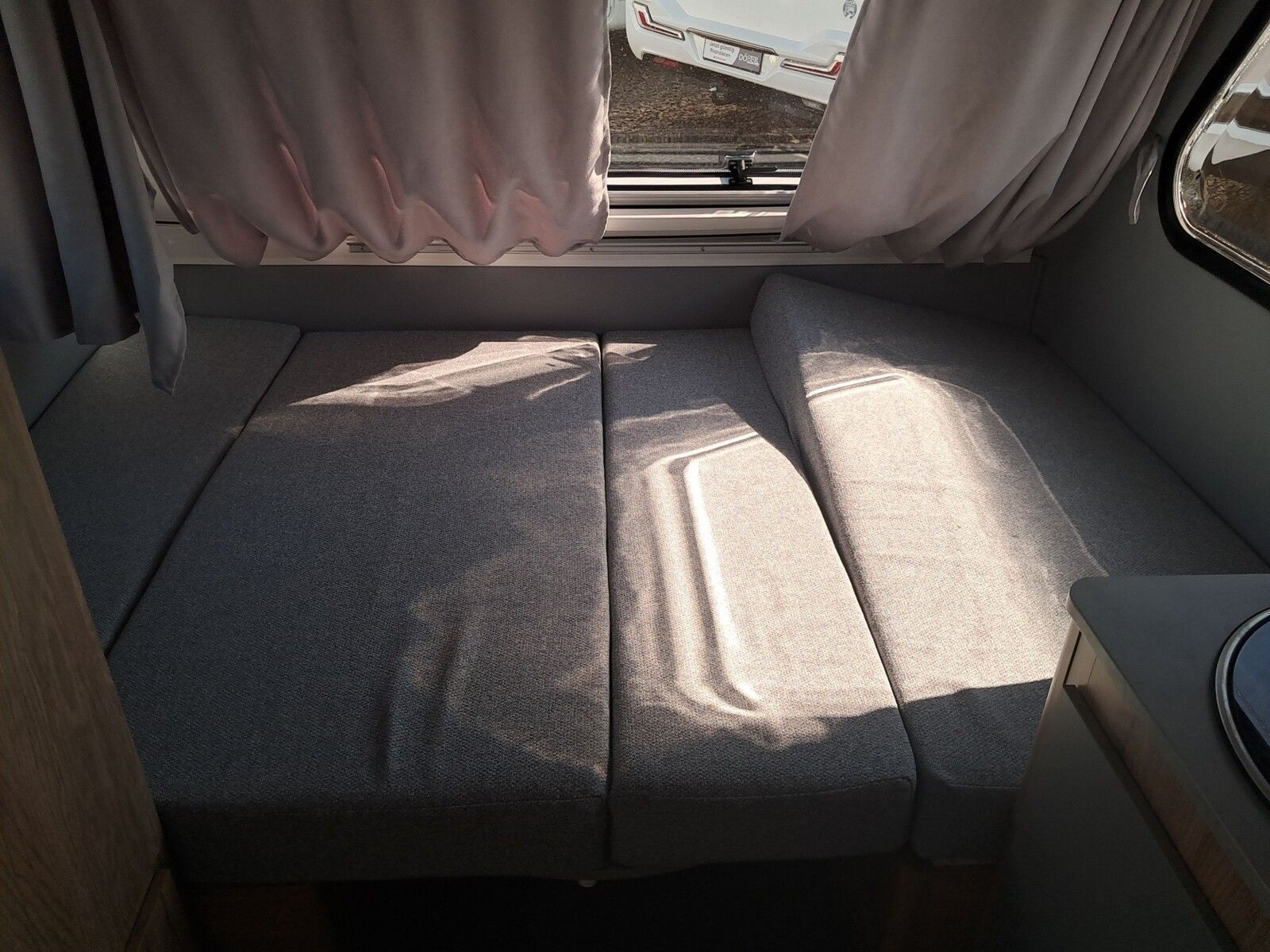 Fahrzeugabbildung Niewiadów Sonstige N126 750kg zul. Gesamtmasse