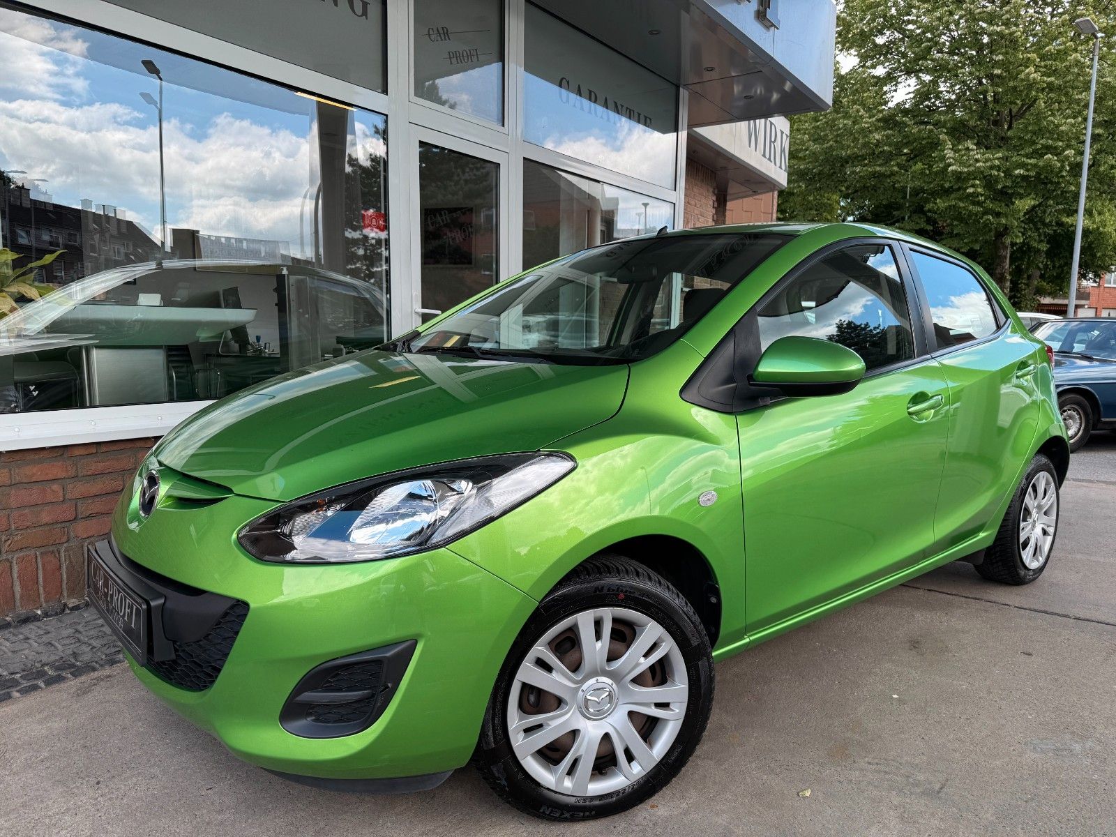 Fahrzeugabbildung Mazda 2 Lim. 1.5 Center-Line Autom. Klima/TÜV NEU
