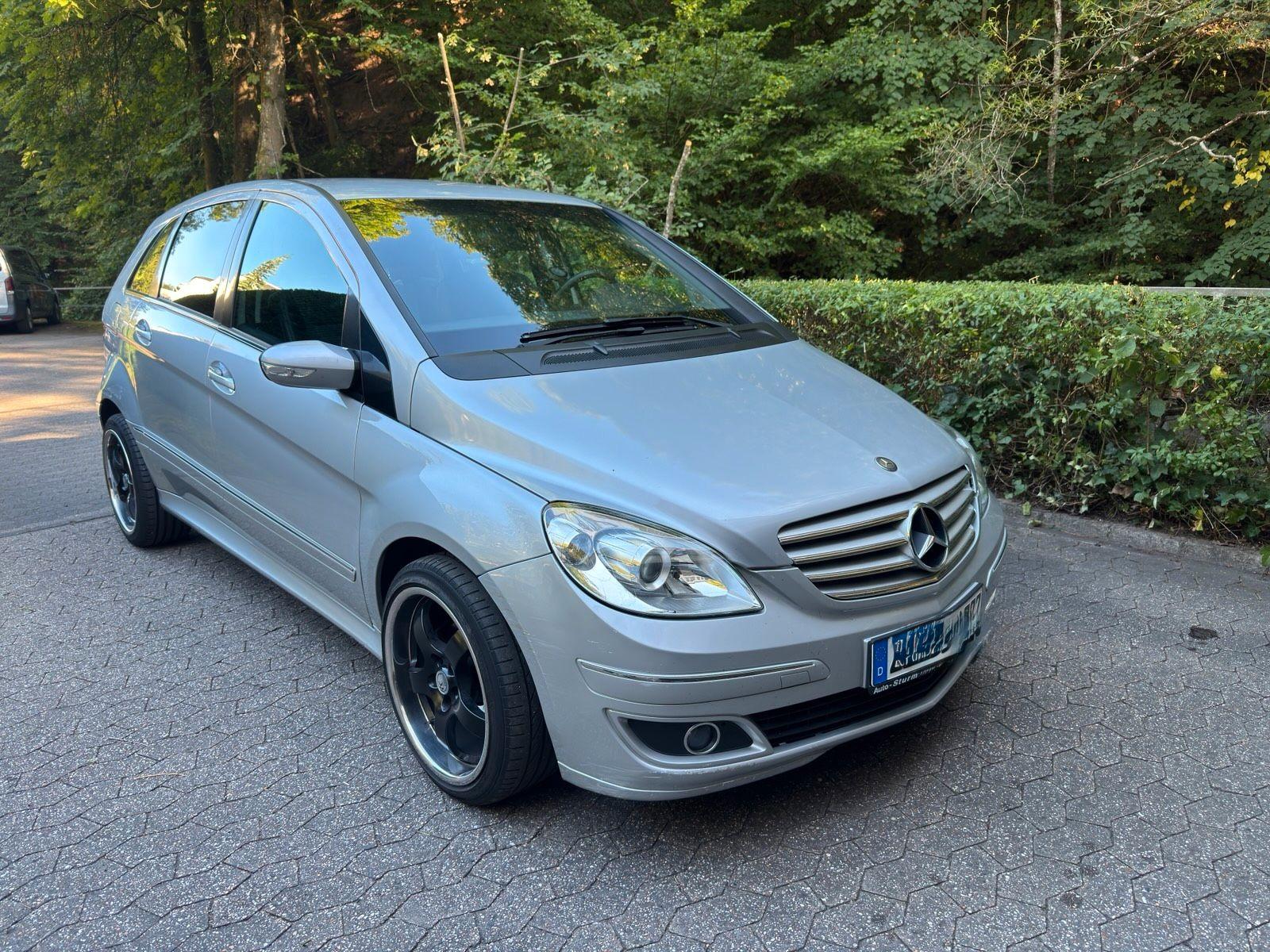 Mercedes-Benz B 170