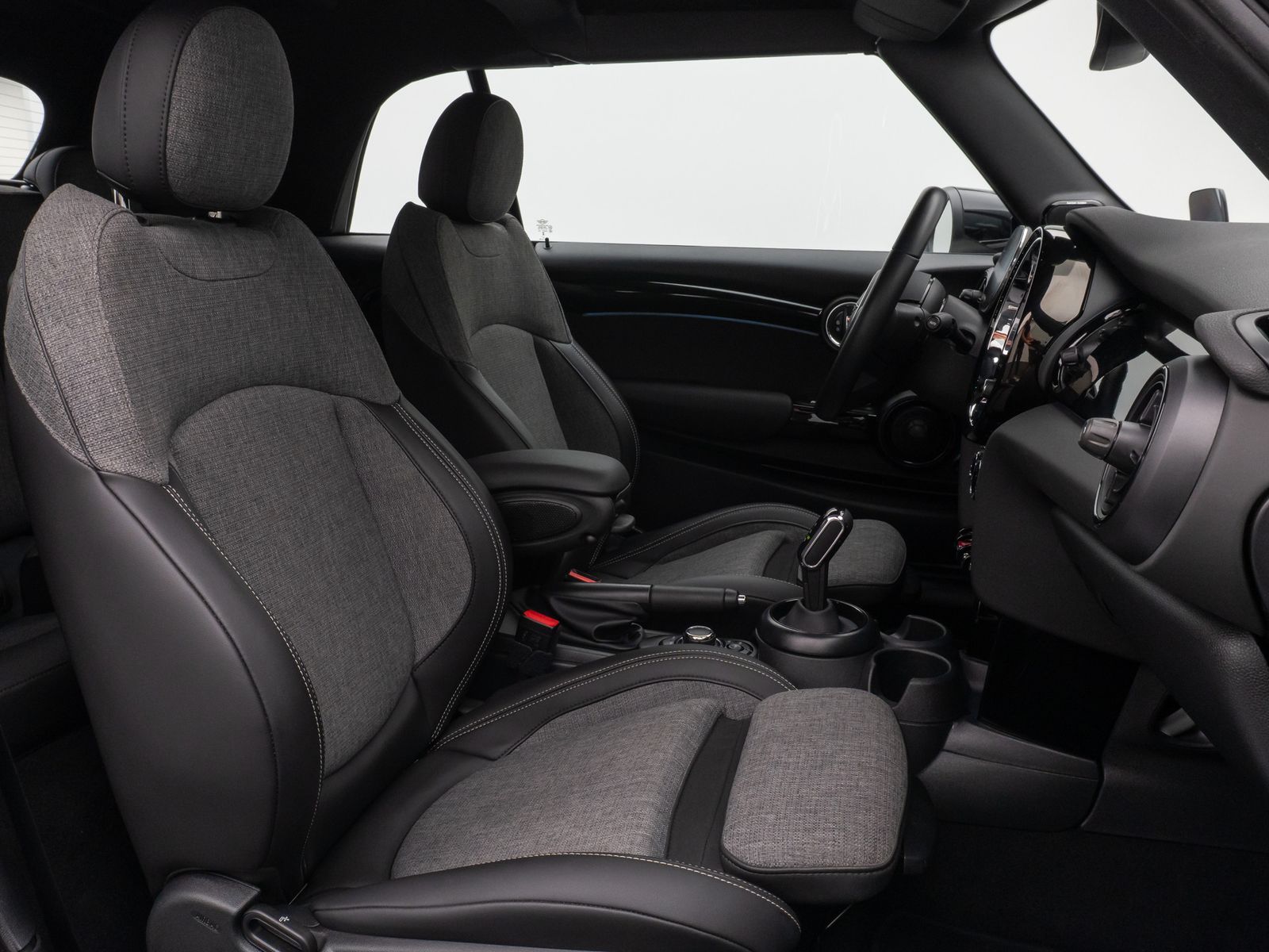 Fahrzeugabbildung MINI Cooper Cabrio Kamera HUD H/K Komfort Sport Voll