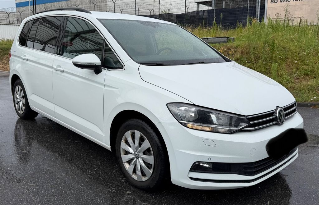 Image of Volkswagen Touran