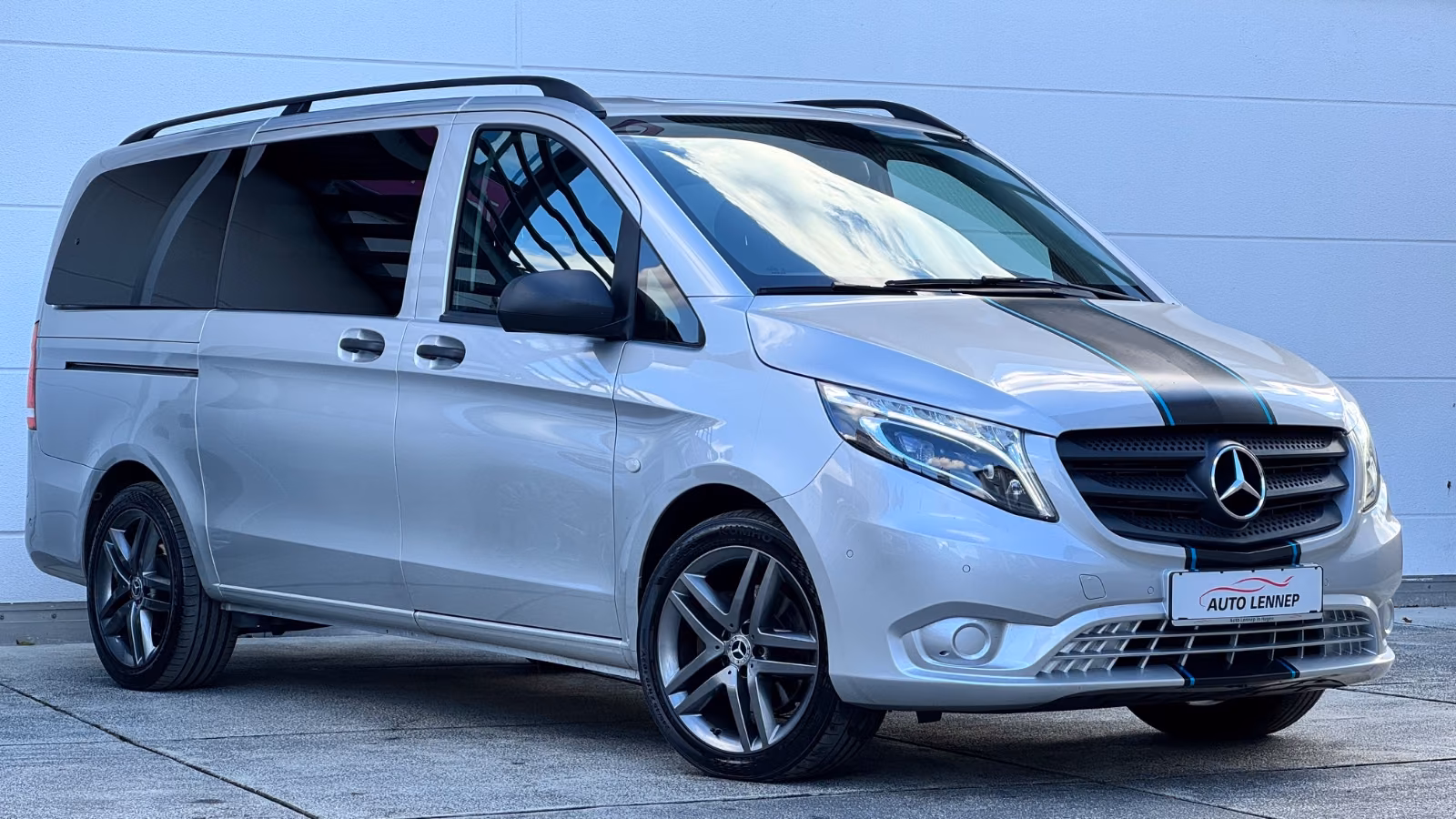 Mercedes-Benz Vito Tourer 119 CDI*Lang*8-Sitzer*2XSchiebetür*