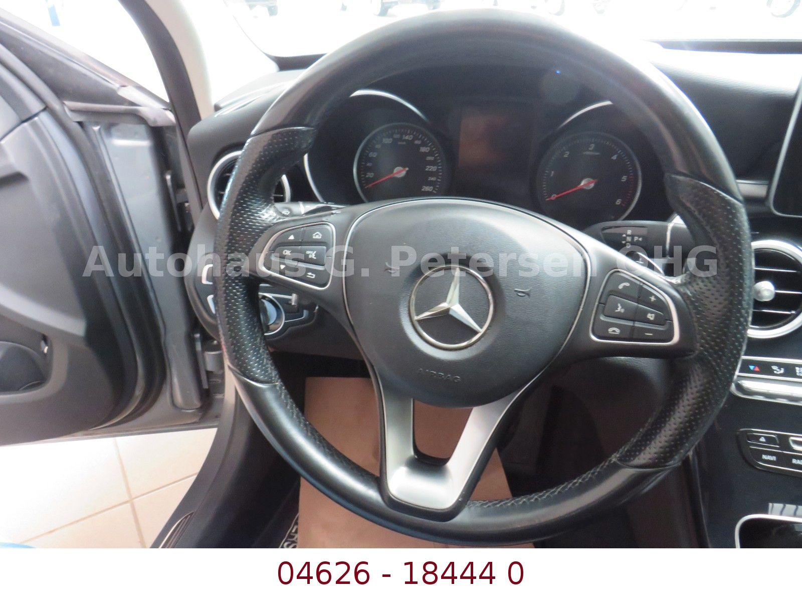 Fahrzeugabbildung Mercedes-Benz C 220 d* Automatik*LED*AHK*NAVI*Sitzh.*Spiegel-P