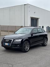 Audi Q5 2.0 TDI 170 CV quattro CAMBIO MANUALE - Audi Q5 mit Diesel-Antrieb: Kombi, Schaltgetriebe