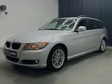 BMW 320d|Xenon|Navi|Panorama|PDC|SHZ|AHK|Hifi|Tempom - BMW 320 aus 2009: Kombi, 320d