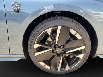 Peugeot 308 SW GT HYBRID 145 e-DSC6