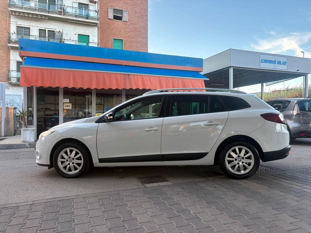 Renault Megane 2011 — photo 5