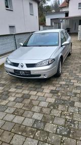 Renault Laguna wenig KM! - gebrauchte Renault Laguna aus dem Jahr 2006