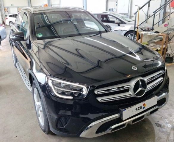 Mercedes-Benz GLC 300 de 4M*TRITTBRETT*LEDER*MEMORY*SOUND*CAM