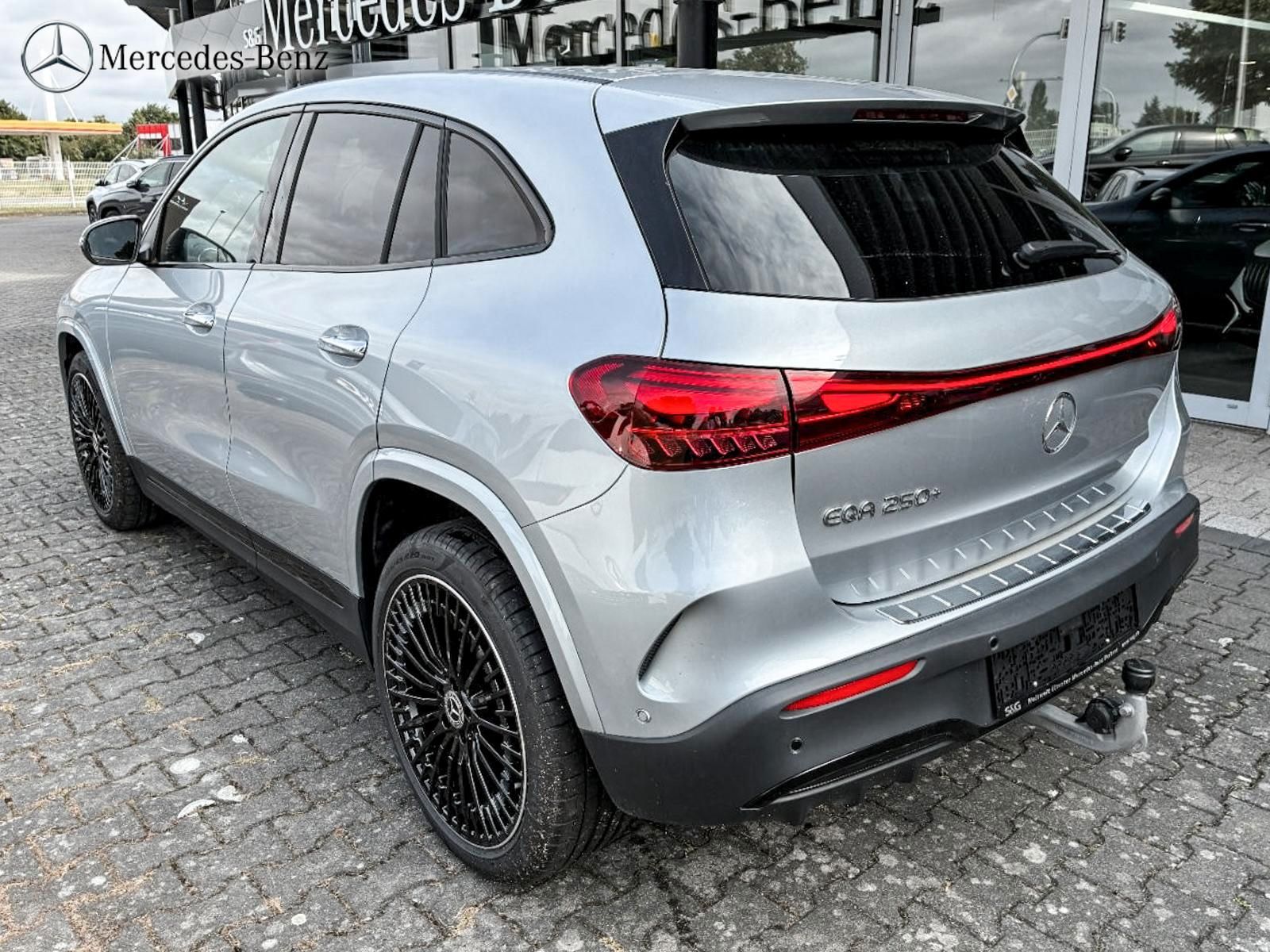 Mercedes-Benz EQA 250 Advanced AMG RüKam Night MBUX Totwink foto 4